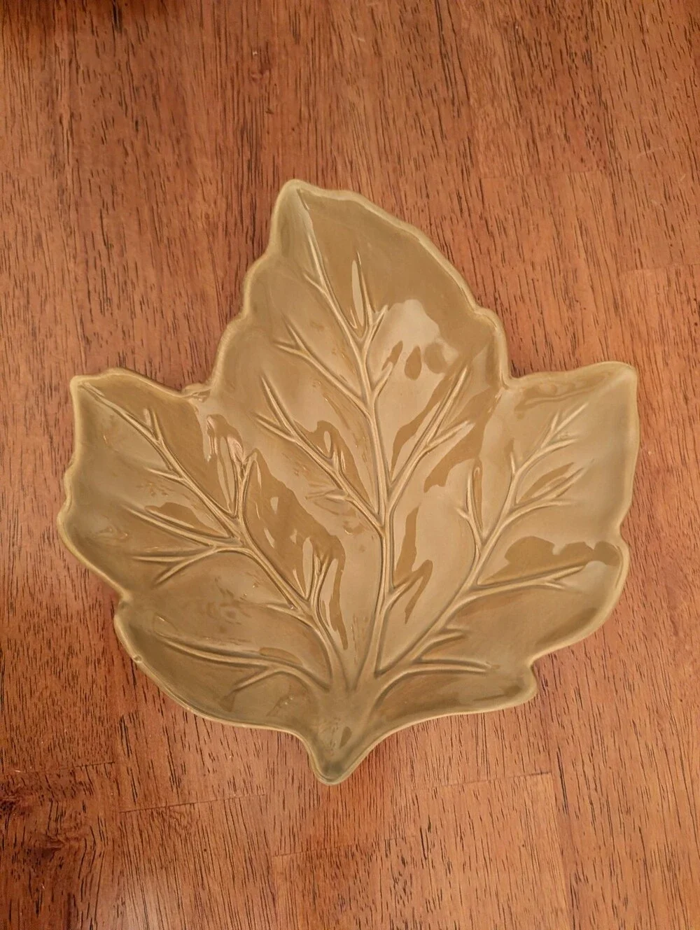 Leaf-Shaped Ceramic Serving Dishes - Set of 4 in Yellow, Olive, Red, Burgundy